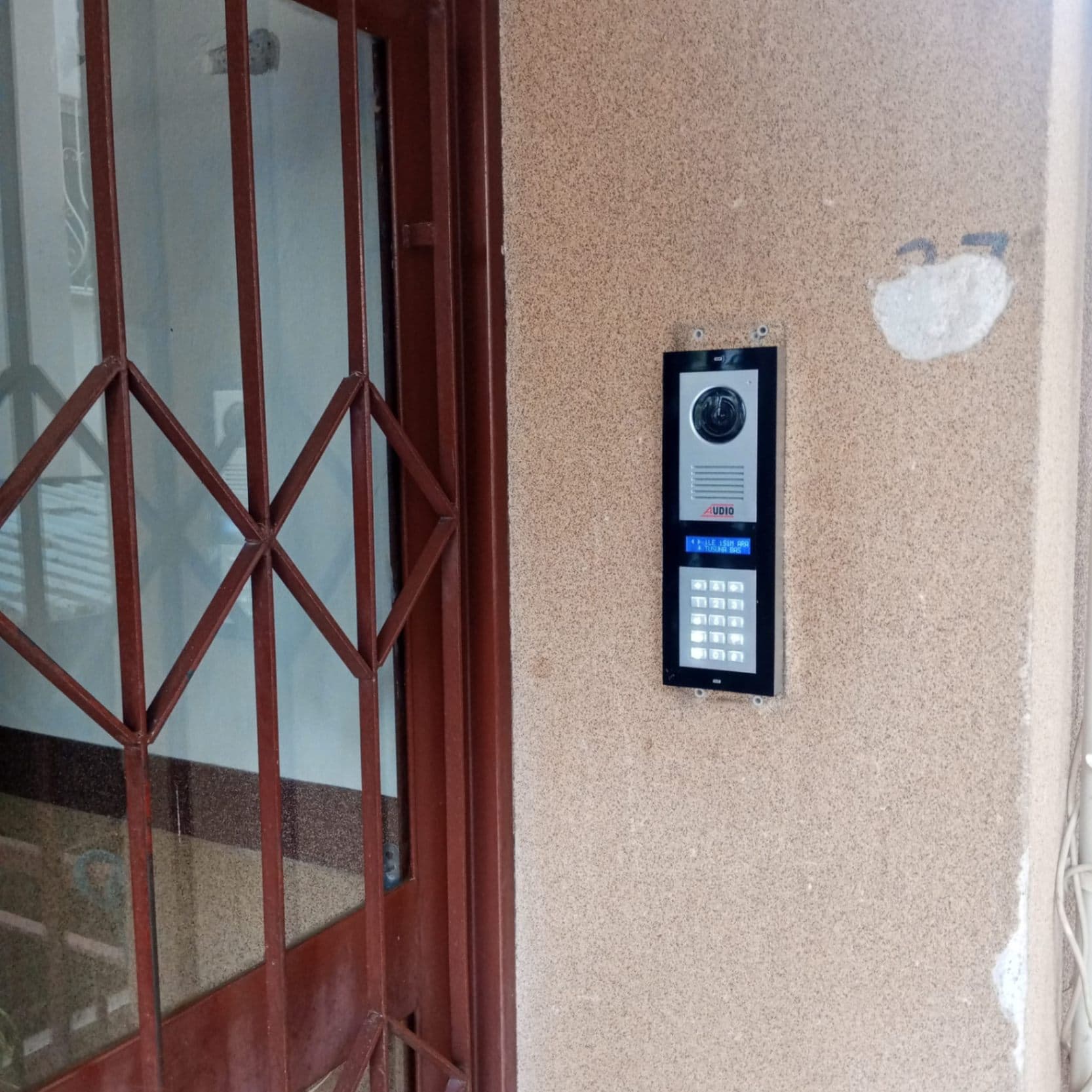 ANTALYA MURATPAŞA CUMHURİYET MAHALLESİNDE EŞYALI SATILIK DAİRE