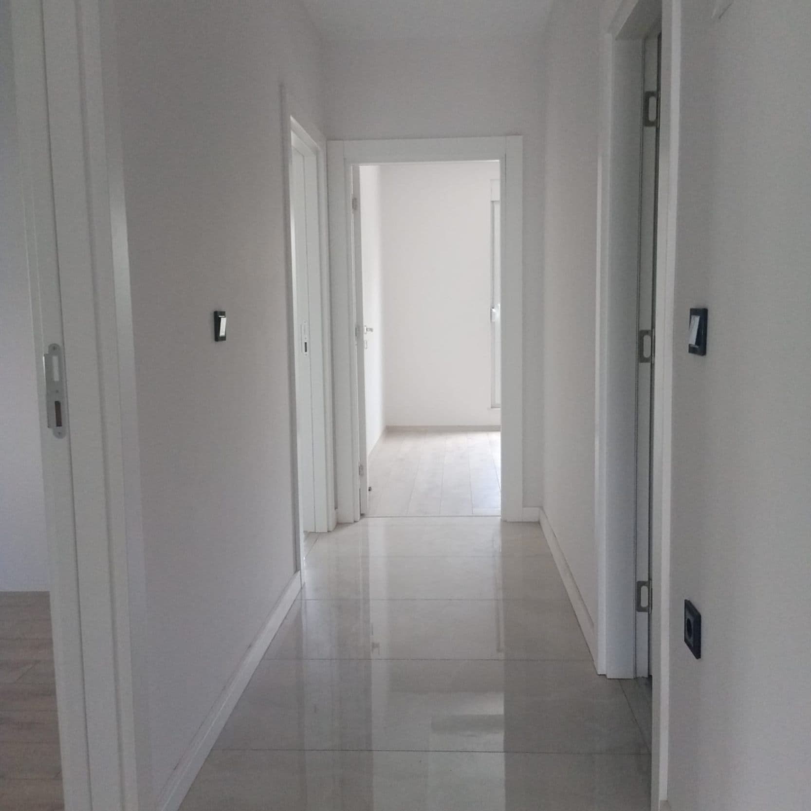ANTALYA VARSAK SÜLEYMAN DEMİRELDE SATILIK 3+1 DAİRE