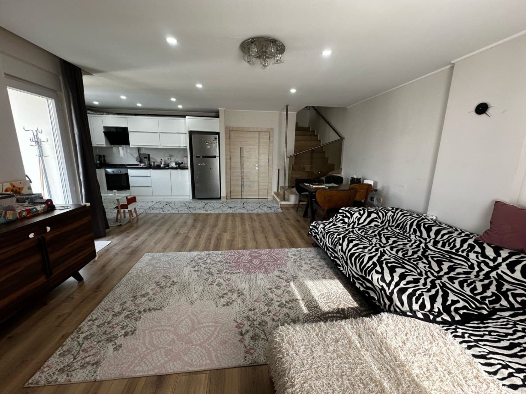 KONYAALTI LİMAN'DA SATILIK 3+1 DUBLEX DAİRE