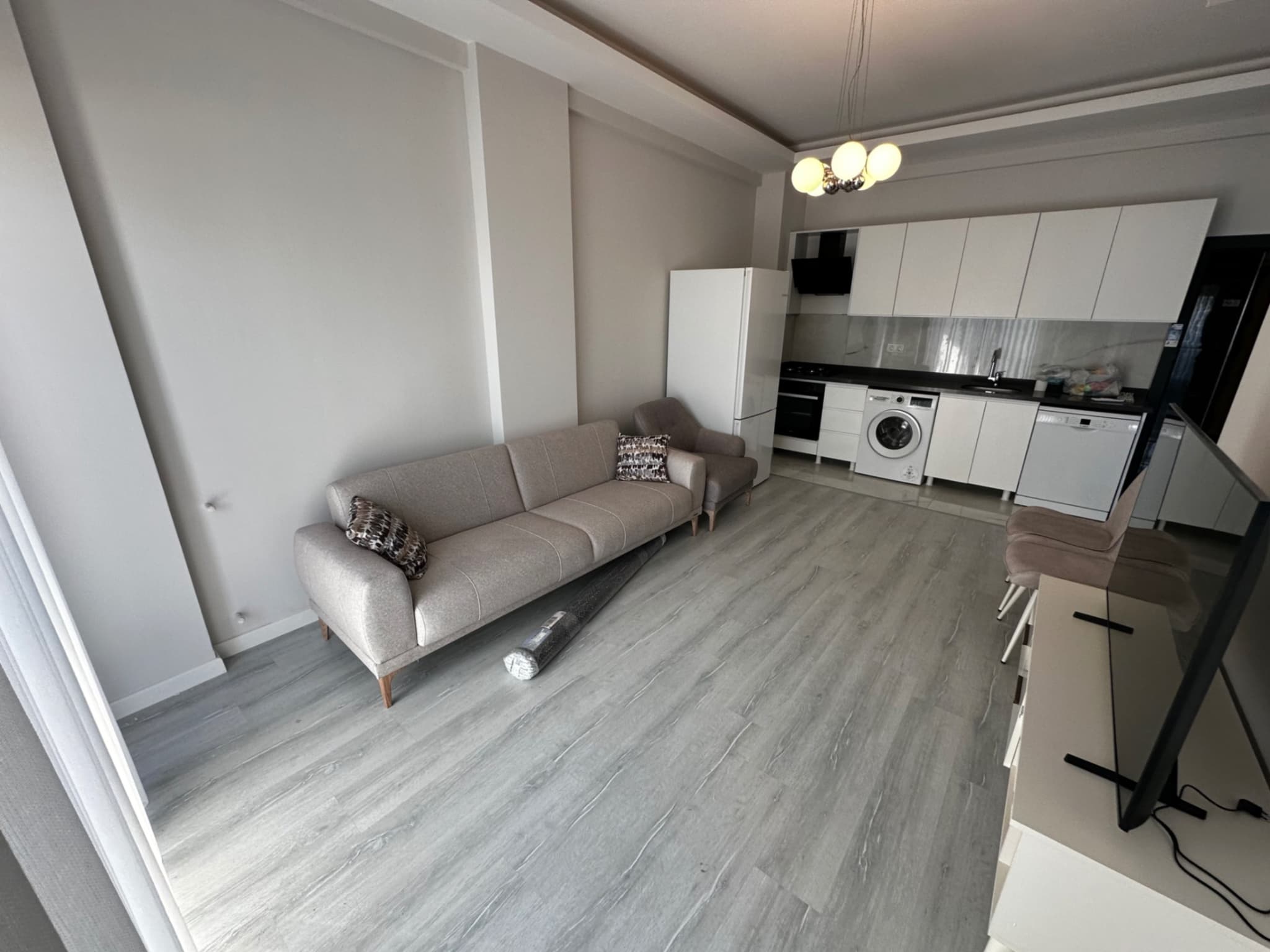 SIFIR EŞYALI 1+1 KİRALIK AKSU ALTINTAŞ