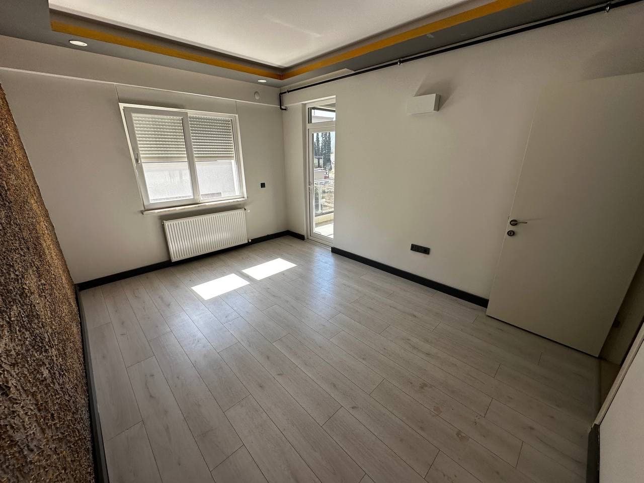 Dağ manzaralı ve denize yakın satılık daire