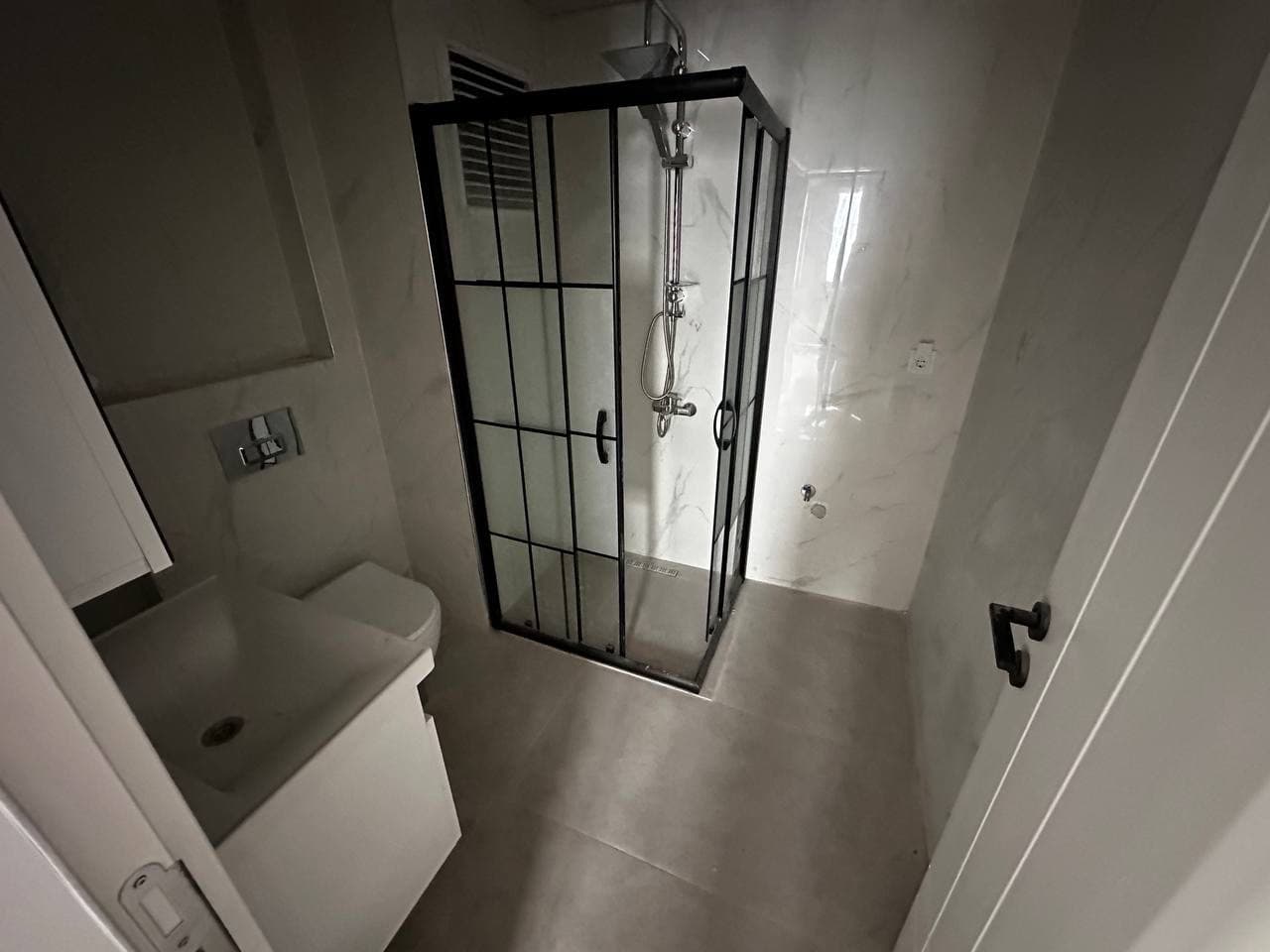 SIFIR BİNADA SATILIK DOĞALGAZLI DAİRE