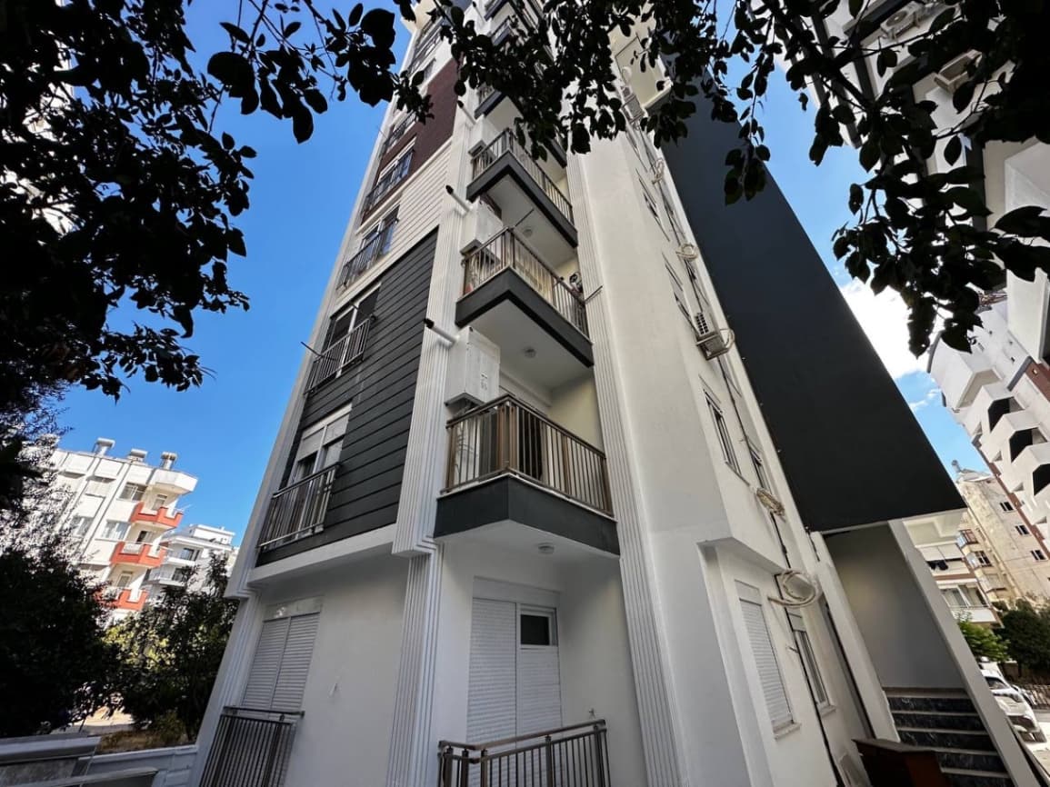 SIFIR BİNADA SATILIK DOĞALGAZLI DAİRE
