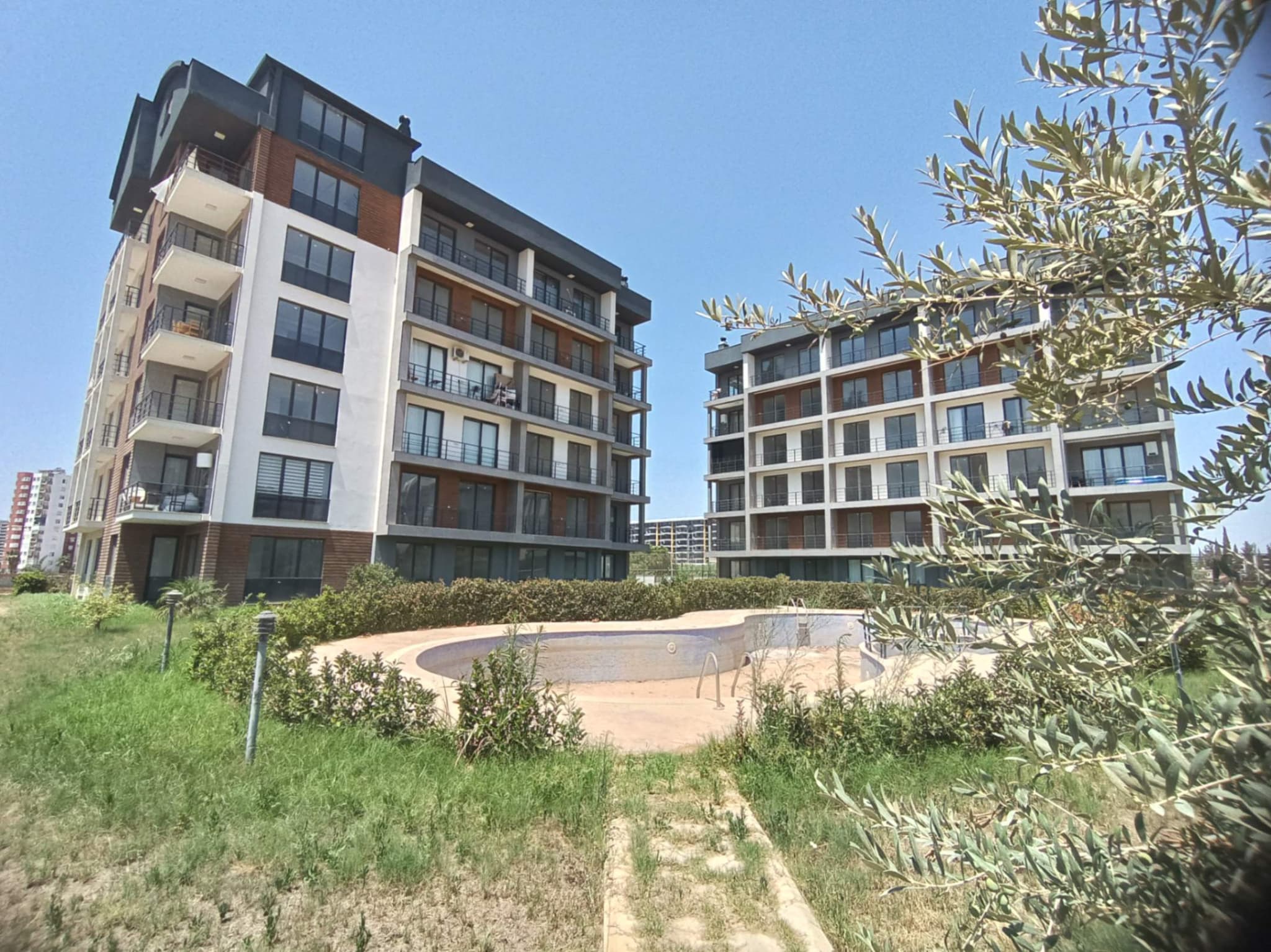 🏡 Altıntaş’ta Satılık 1+1 Daire – 5. Kat