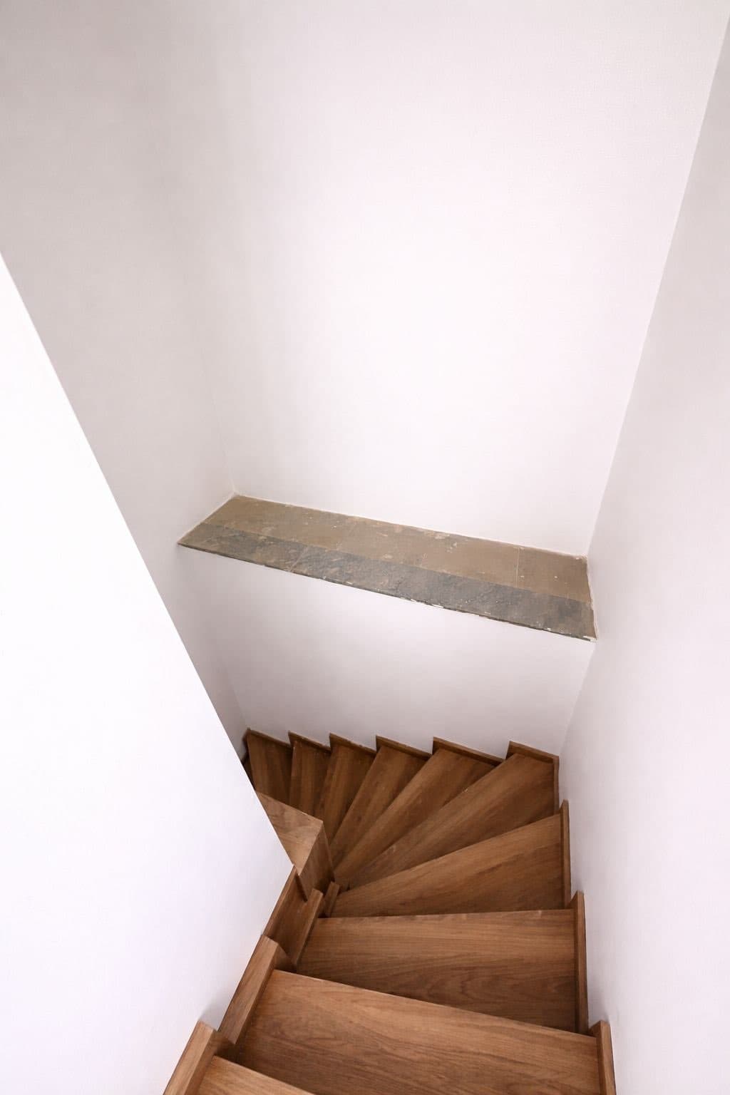 GENÇLİK MAHALLESİNDE SATILIK 3+1 DAİRE