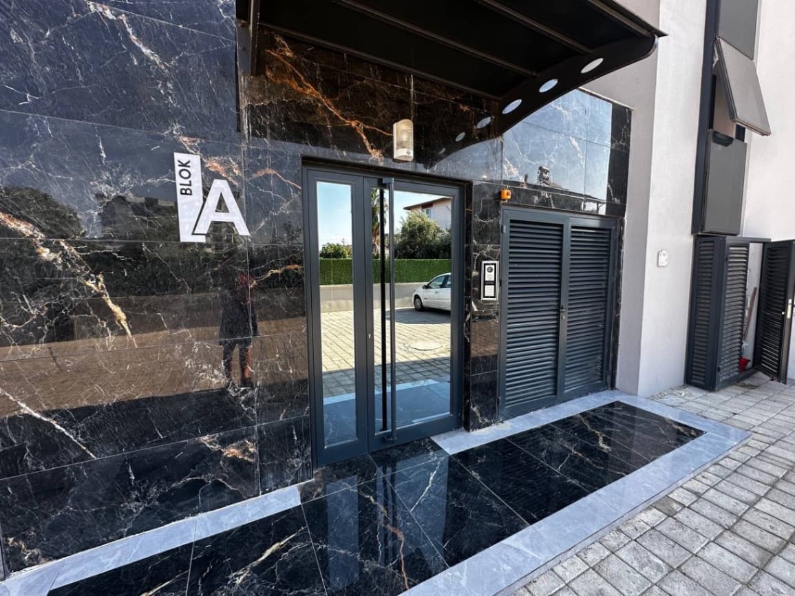 SATILIK 1+1 BAHÇELİ DAİRE