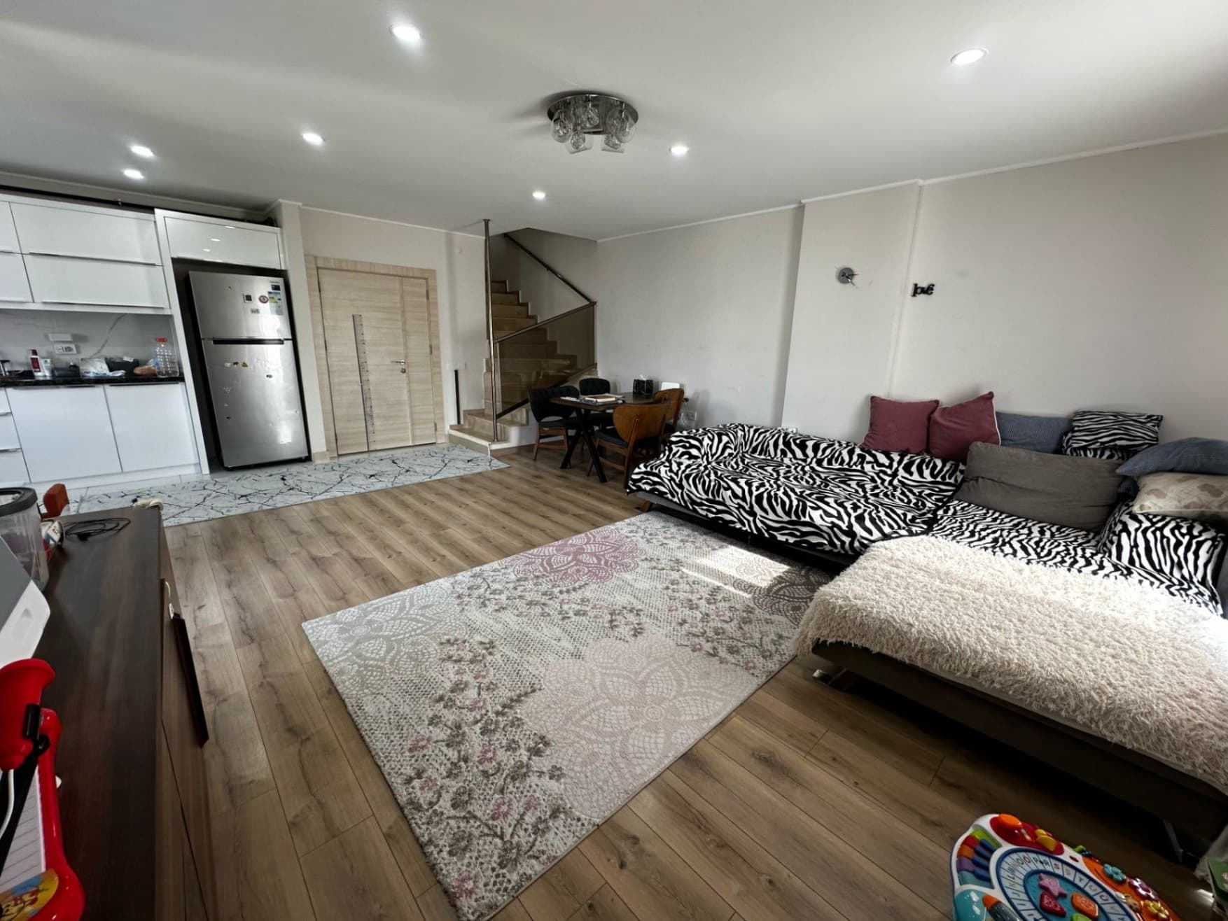 KONYAALTI LİMAN'DA SATILIK 3+1 DUBLEX DAİRE