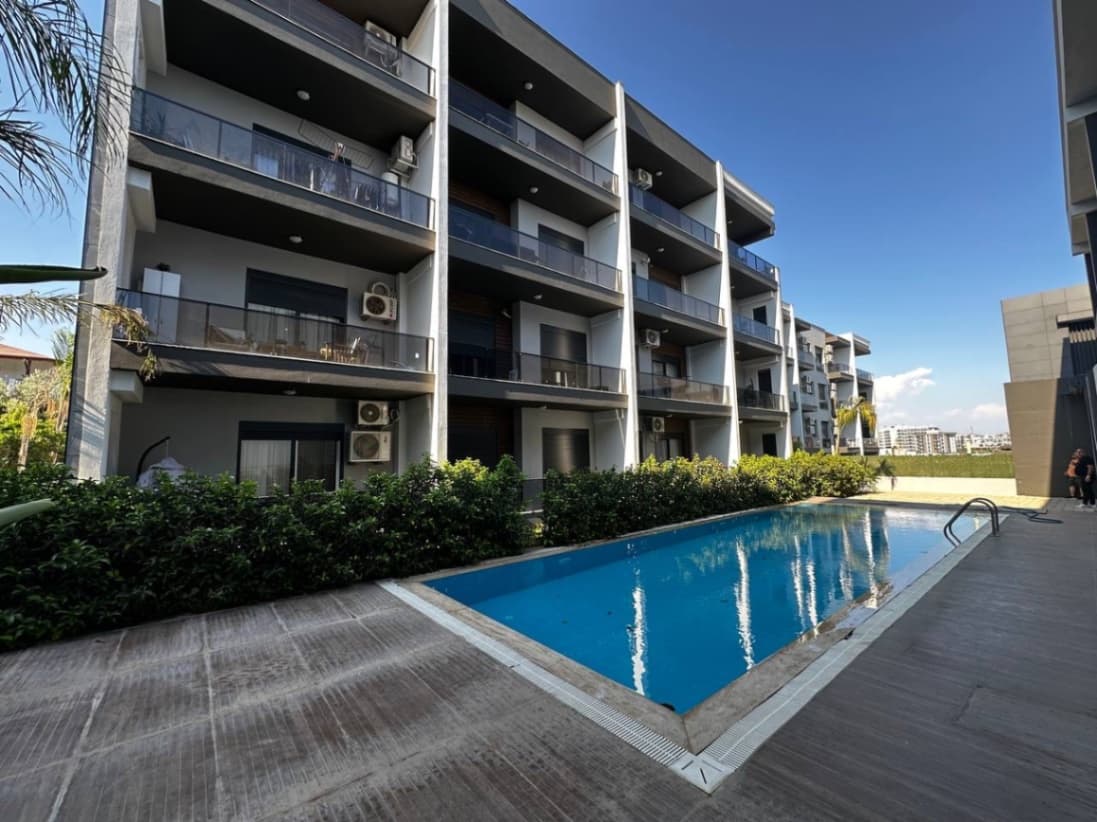 SATILIK 1+1 BAHÇELİ DAİRE