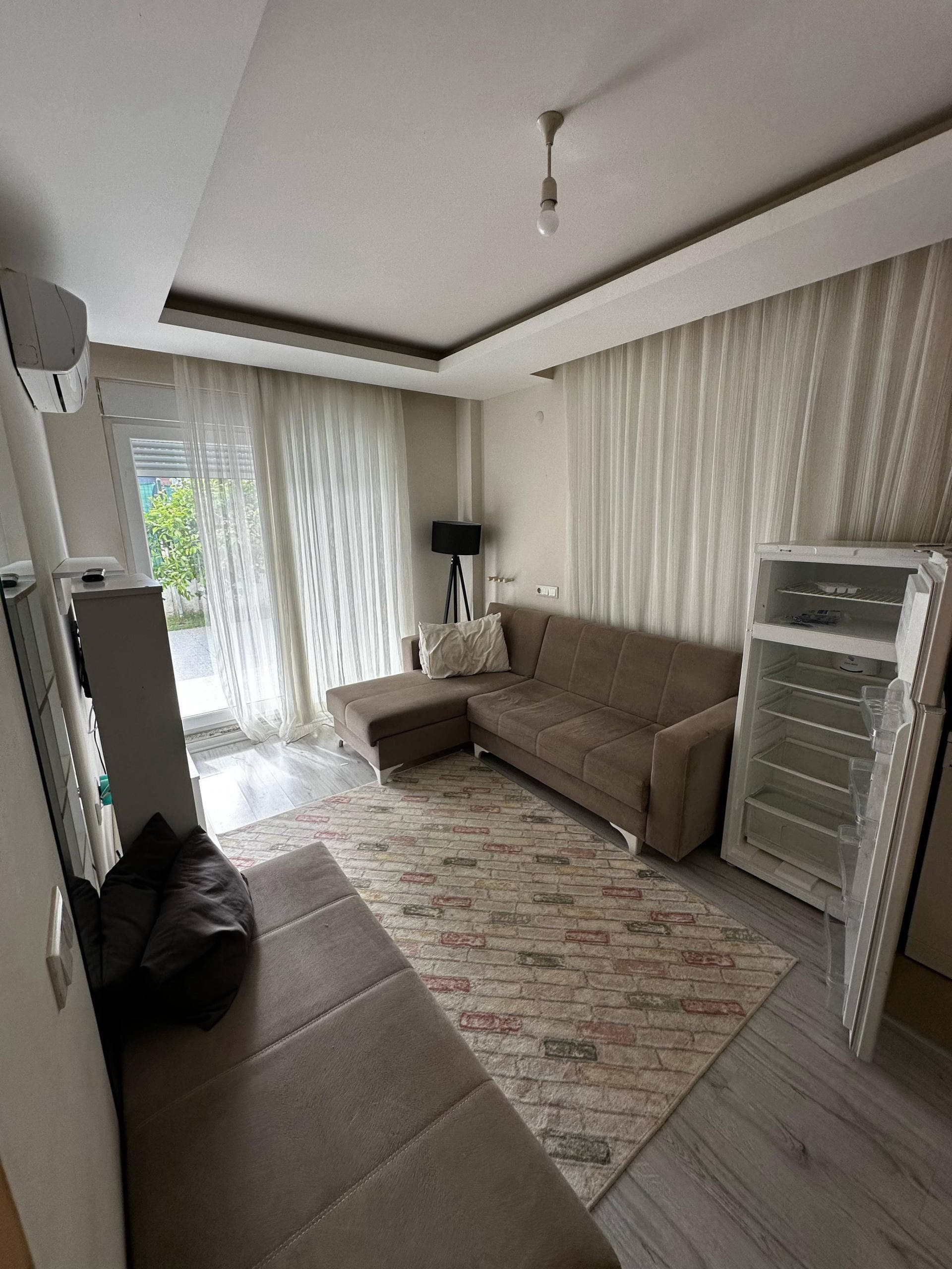 ANTALYA LARA GÜZEOBADA SATILIK 1+1 DAİRE