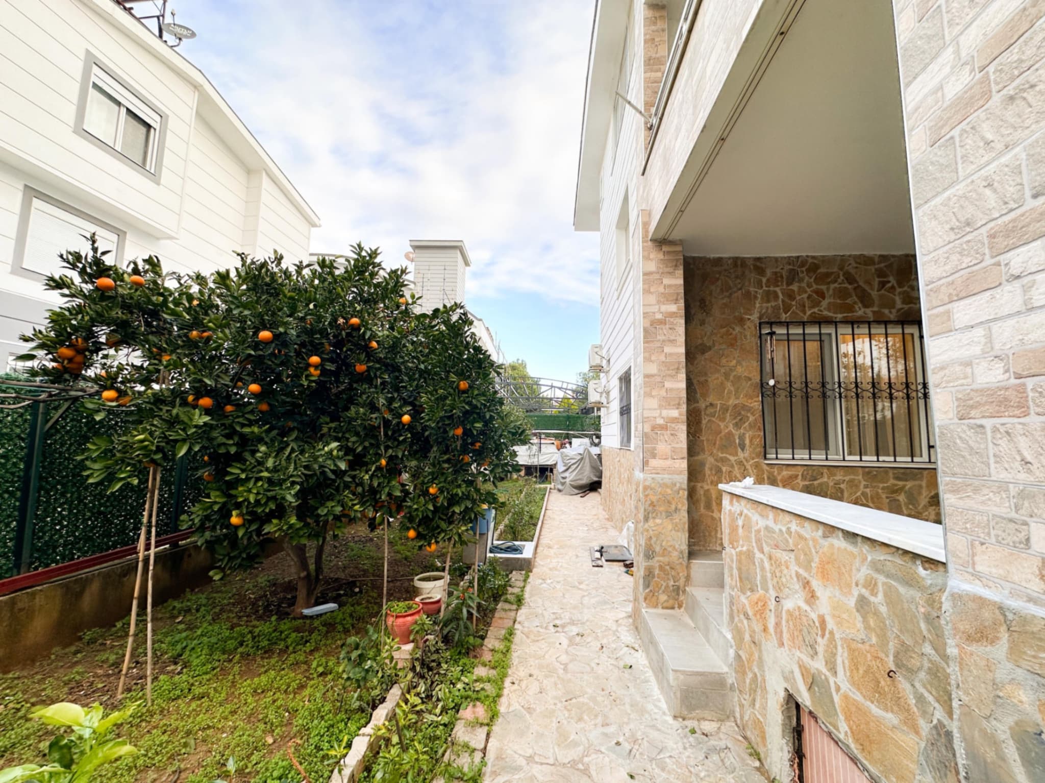 Boğazkent'te Denize 250 m 4+1 Villa