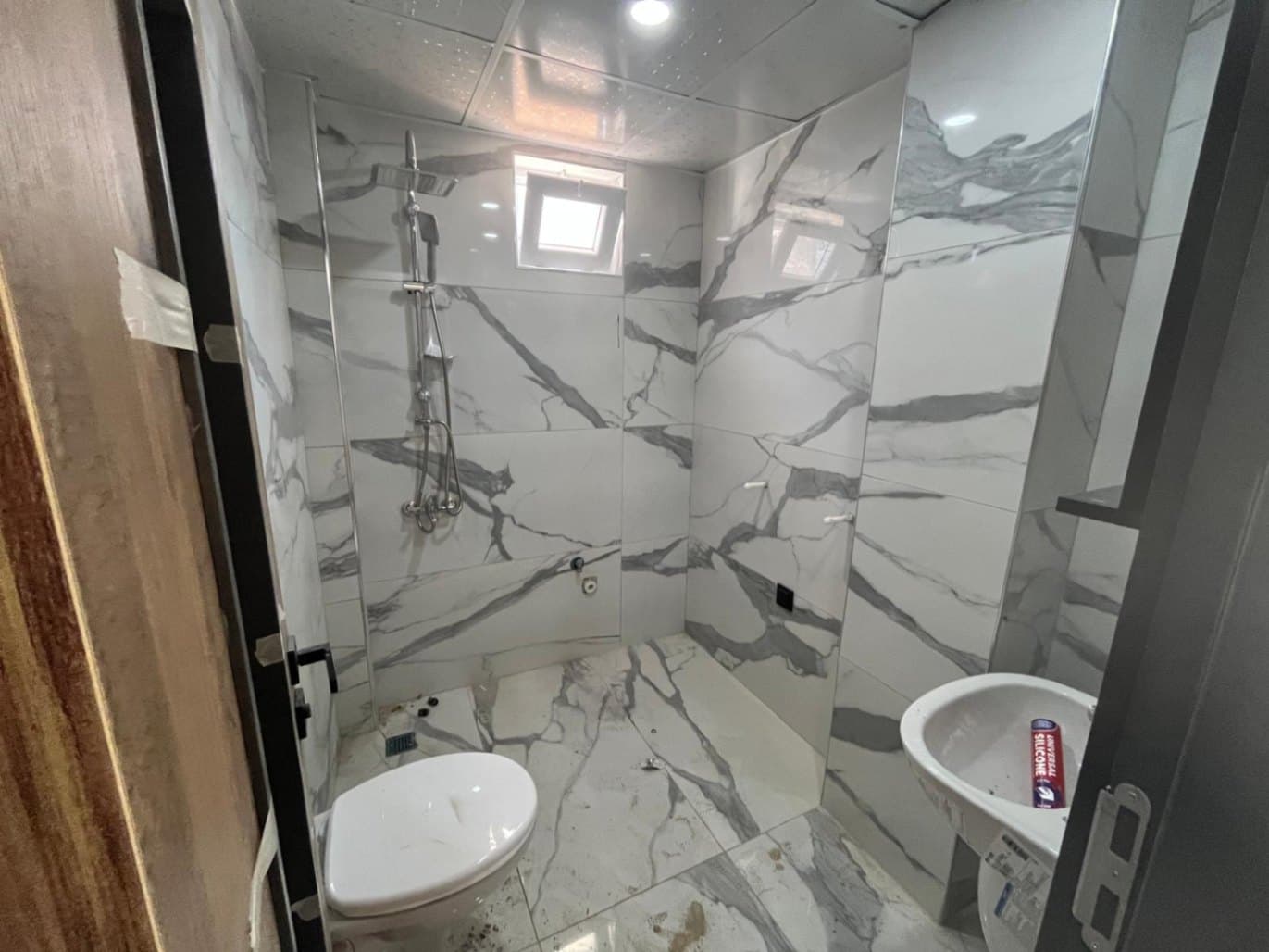 Antalya Kepez Varsak Karşiyaka mahallasinde 1+1 Satılık Daire