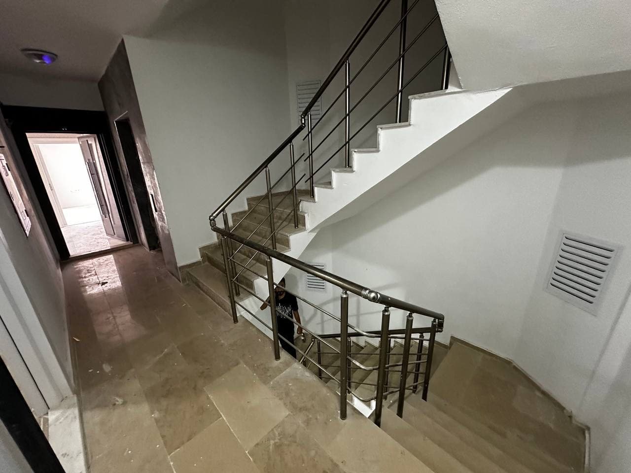 SIFIR BİNADA SATILIK DOĞALGAZLI DAİRE