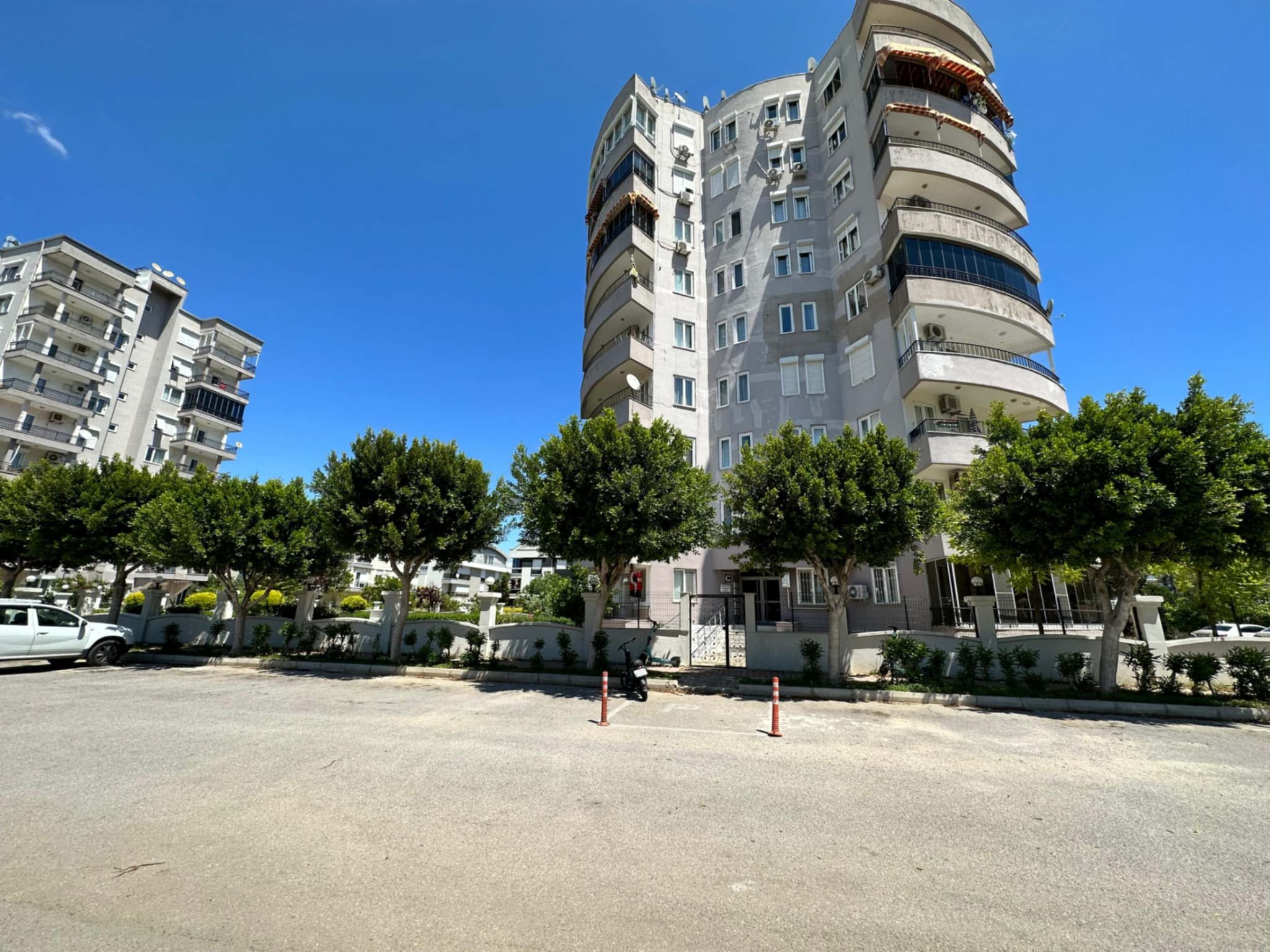 ANTALYA LARA GÜZELOBADA SATILIK DAİRE