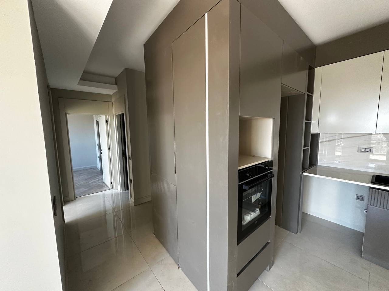 KAPALI OTOPARLI FULL ÖZELLİKLERDE 2+1 SATILIK DAİRE