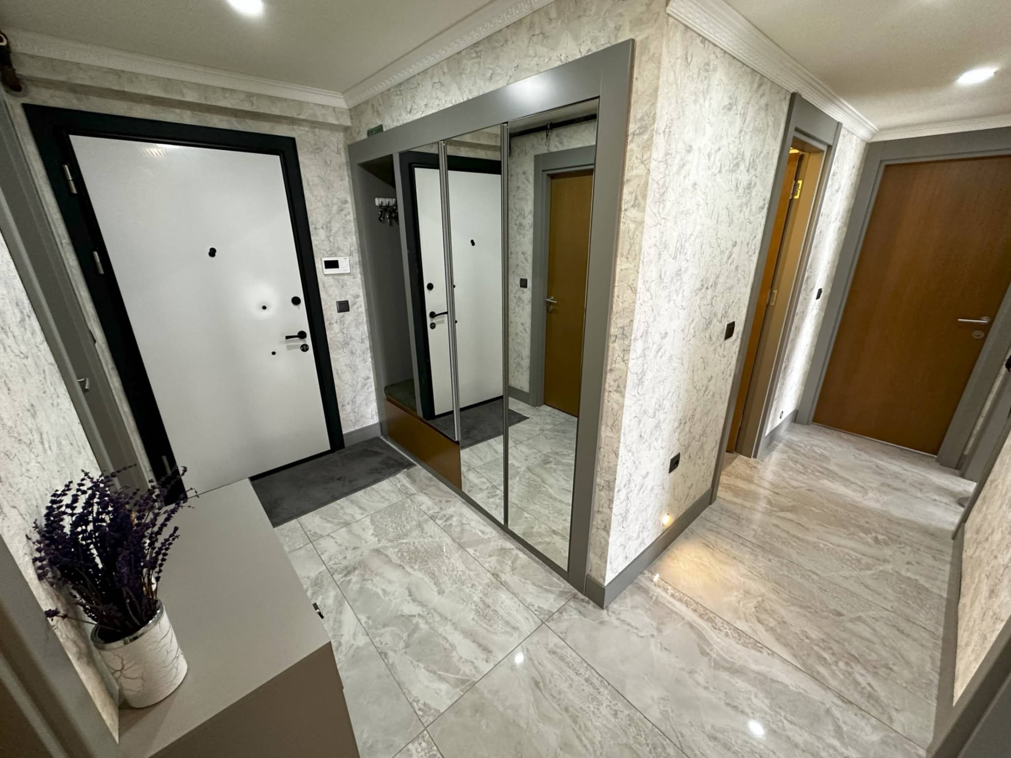 RENGİ ANTALYA 2+1 SATILIK DAIRE
