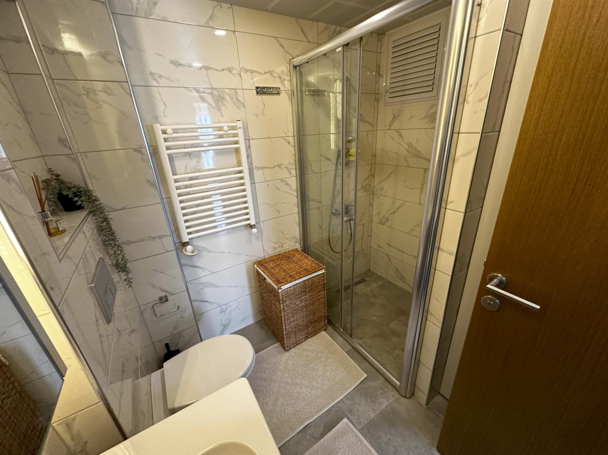 RENGİ ANTALYA 2+1 SATILIK DAIRE
