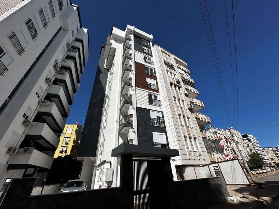 SIFIR BİNADA SATILIK DOĞALGAZLI DAİRE